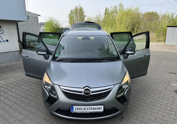 mazowieckie Opel Zafira cena 35900 przebieg: 197000, rok produkcji 2013 z Płock